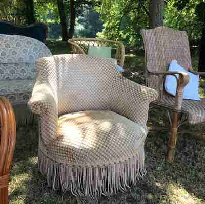 Fauteuil anglais velours beige damassé