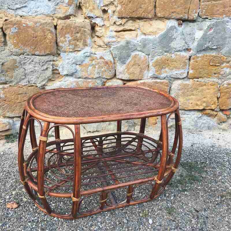 Table basse rotin bombée marron