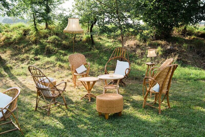 Chaise en châtaignier tressée accoudoirs