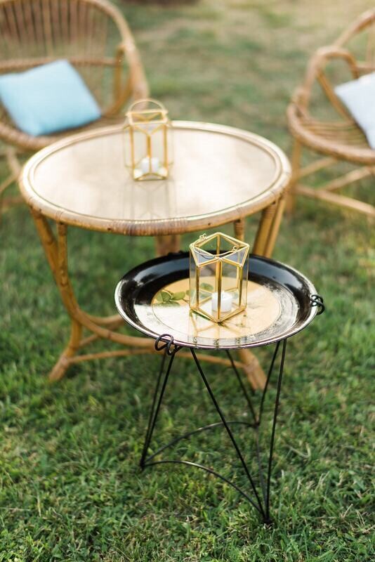 Table basse ronde métal fleurie noire