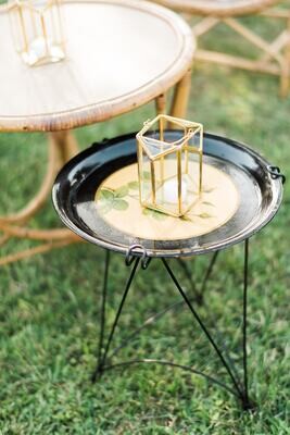 Table basse ronde métal fleurie noire