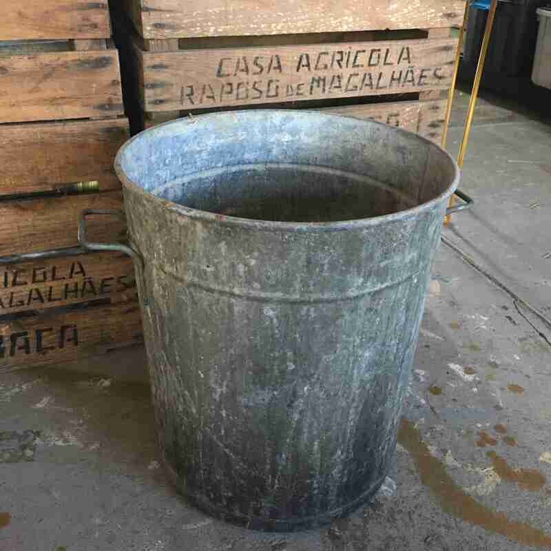 Bassine en zinc haute