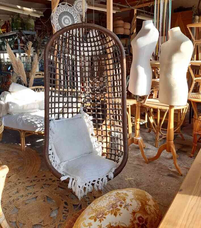 Fauteuil Oeuf suspendu en rotin