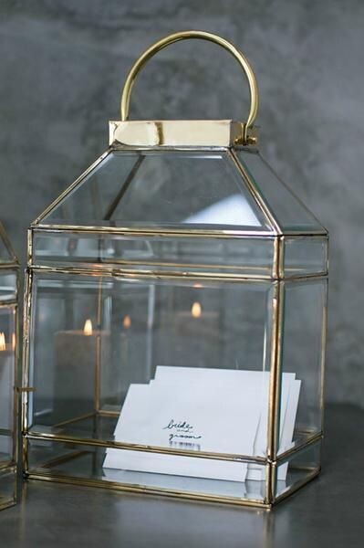 Urne laiton et verre rectangulaire