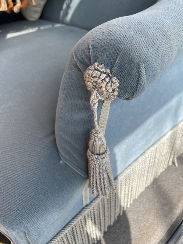 Banquette crapaud velours bleu