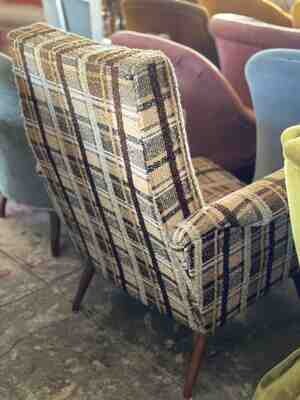Fauteuil tissu carreaux