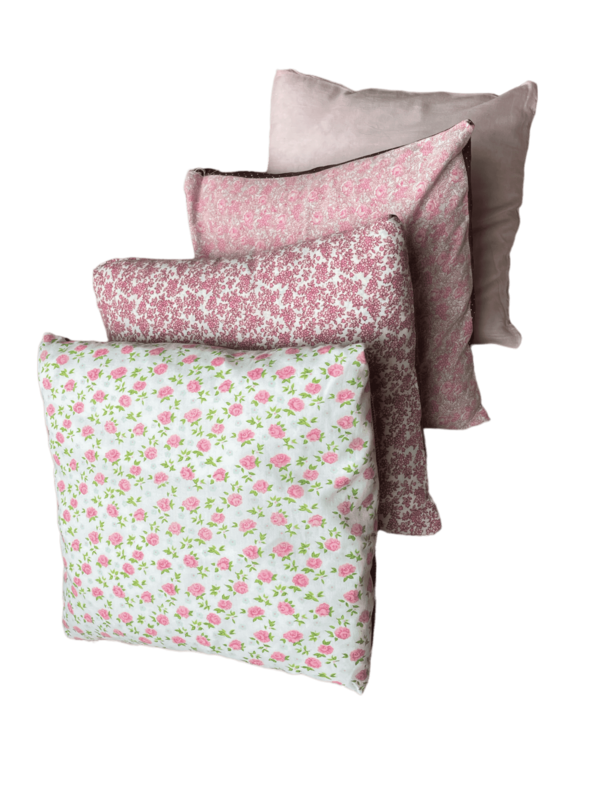 Coussin fleuri rose champêtre petit