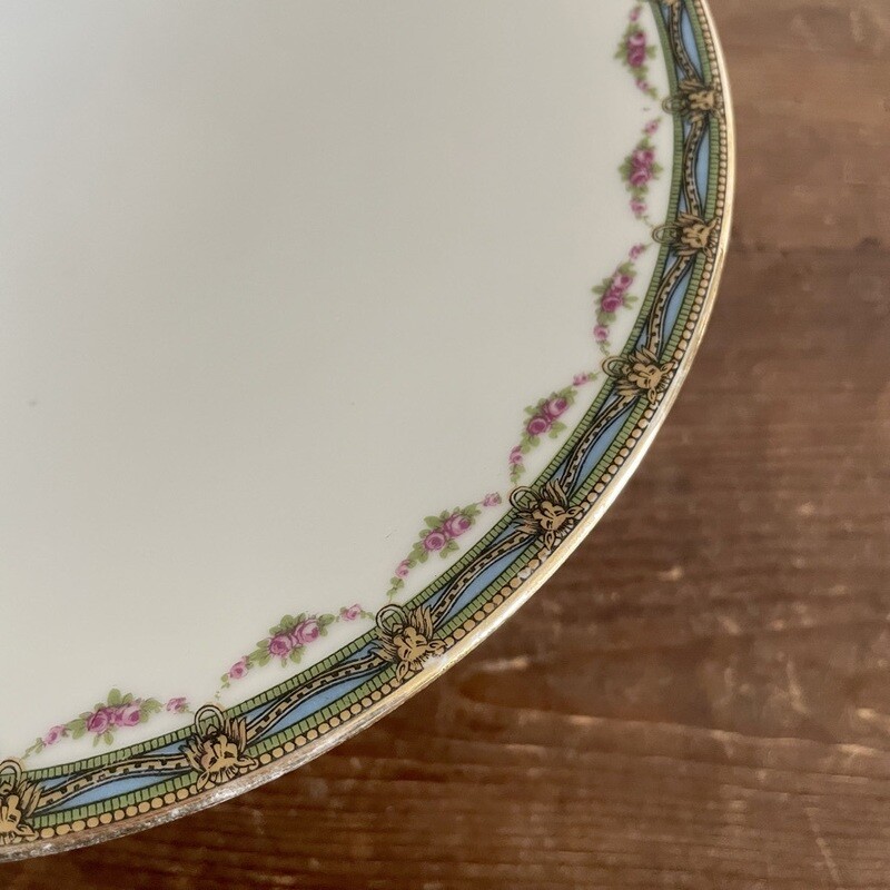 Plat sur pied compotier liseré vert fleurs