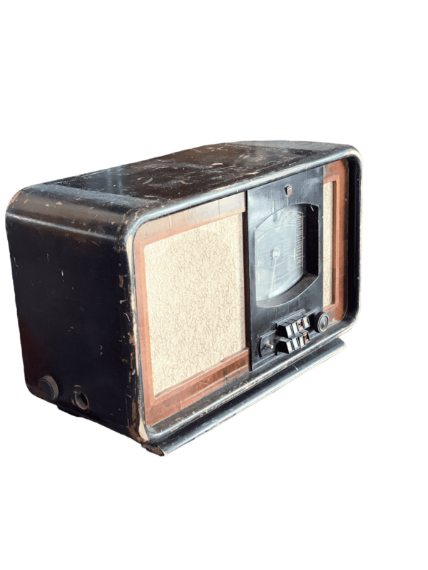 Radio ancienne marron