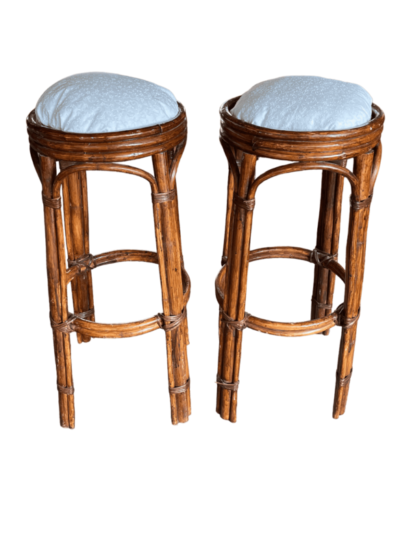 Tabouret haut rotin