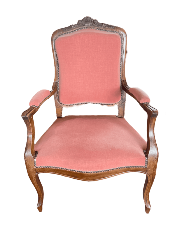 Fauteuil velours rose style Louis XV