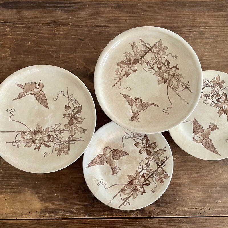 Plat sur pied haut compotier oiseaux marron