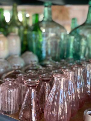 Vase verre rose trait