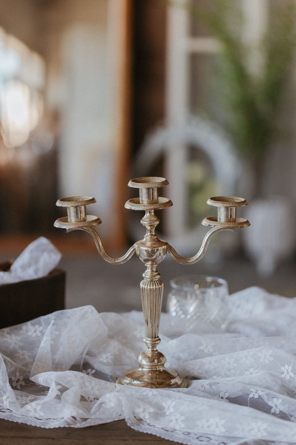 Chandelier argenté triple moyen