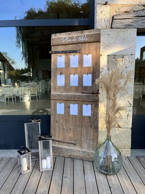 Porte en bois plan de table ou menu