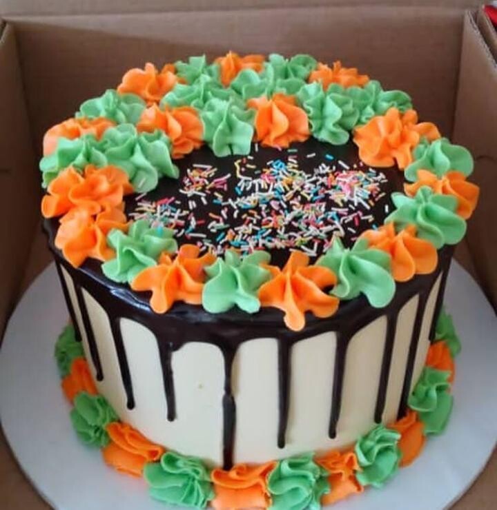Butter Cream &amp; Choc Ganache Decorated Cakes