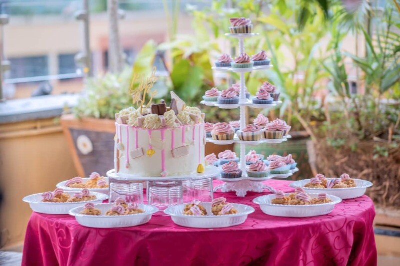 Lemon Drizzle &amp; Butter Cream Cakes