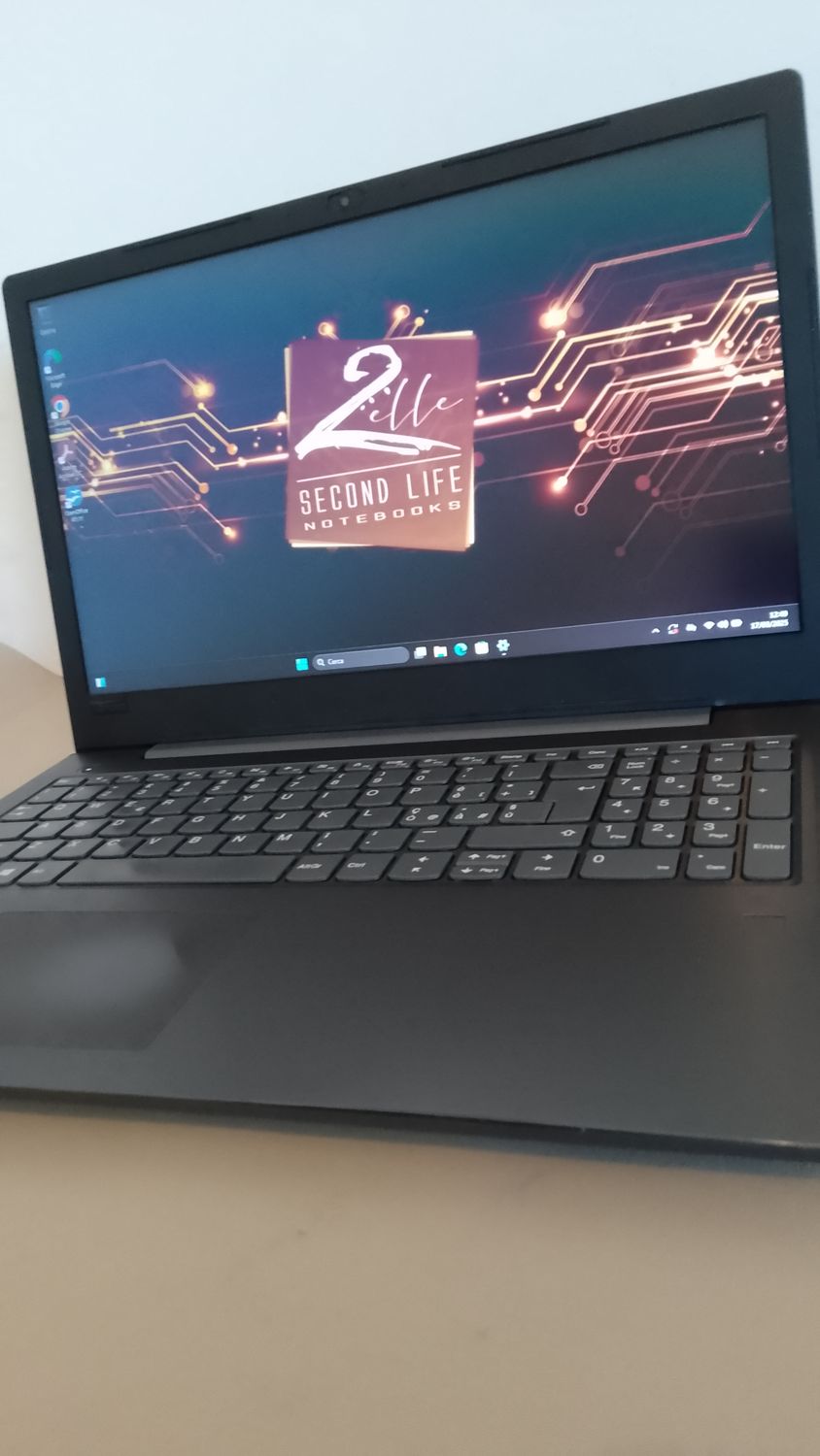 LENOVO V330 i5 8th Gen. 12GB DDR4 SSD 512GB FHD