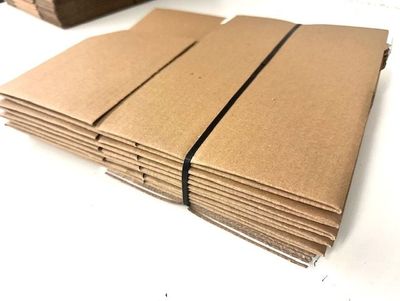 Kartons & Verpackungsmaterial