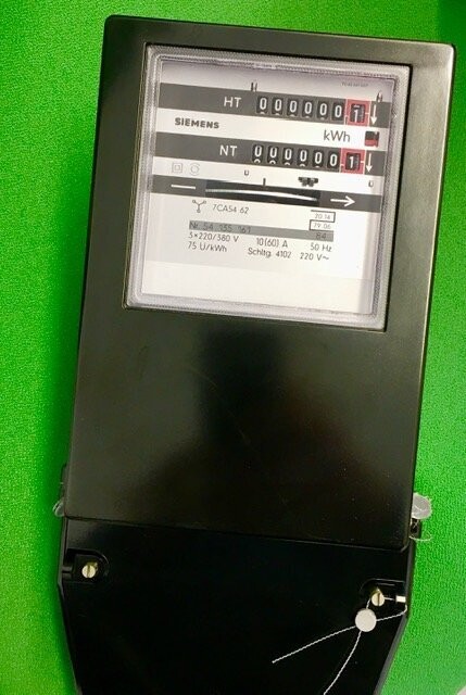 Drehstromzähler Doppeltarif  10(60)A. ungeeicht, regeneriert mit Zweitarifzählwerk