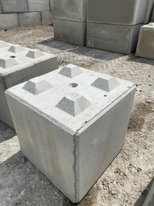 80x80x80