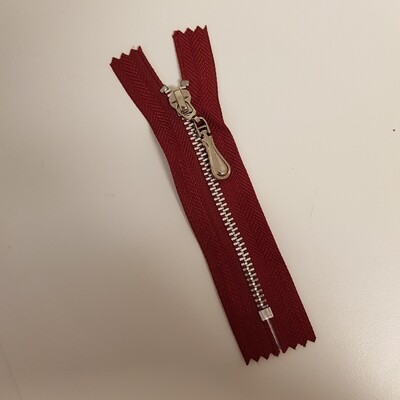 Reissverschluss geschlossen 10 cm bordeaux