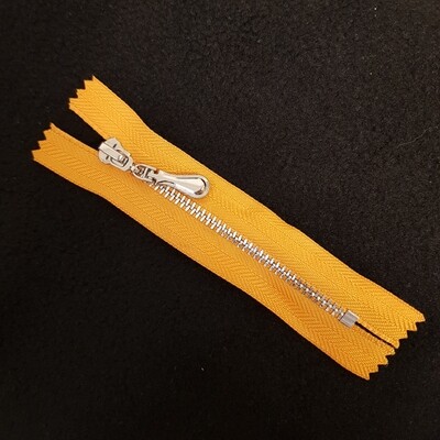Reissverschluss geschlossen 10 cm orange
