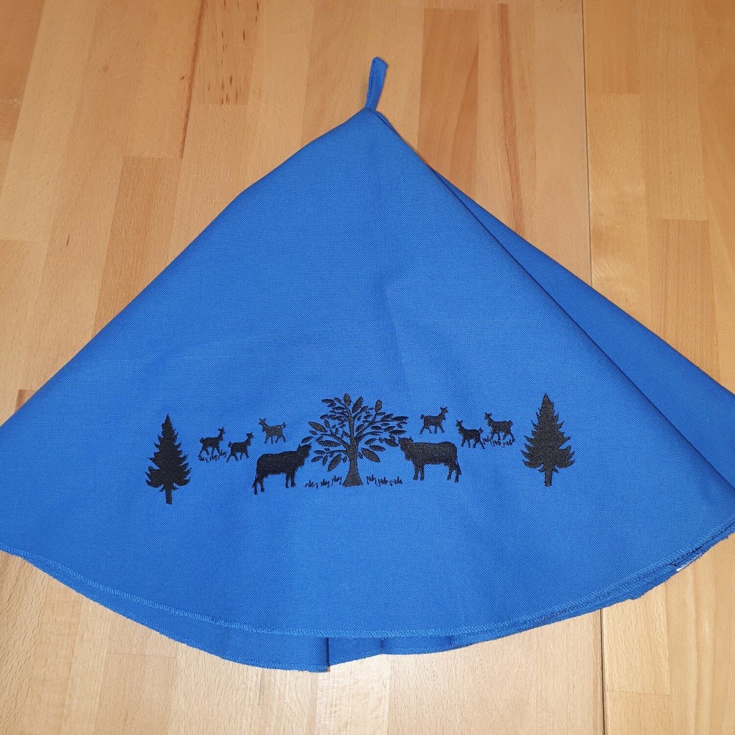 Putzlappen blau bestickt mit Scherenschnitt