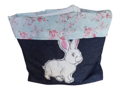 Utensilokorb mit Hase