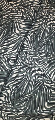 Light& Lush 100 % Viskose Light& Lush 100 % Viskose