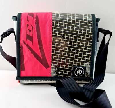 Surf-Segeltasche Messenger Bag Surf-Segeltasche Messenger Bag "Zeta"