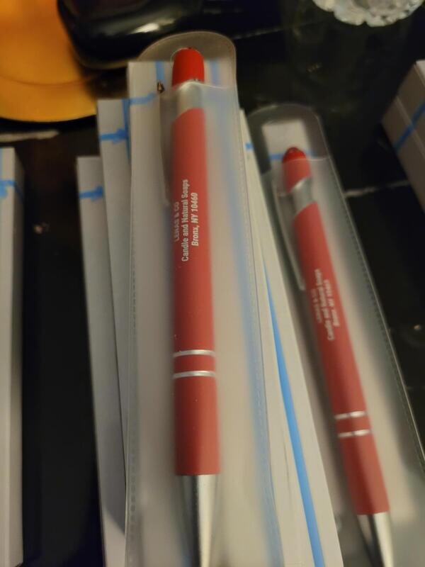 Lena's and co red pen