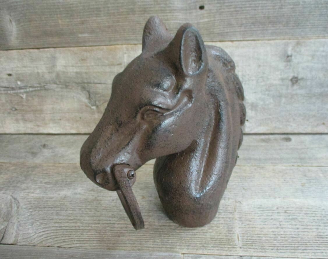 CAST IRON HORSE HEAD HITCHING POST - BROWN