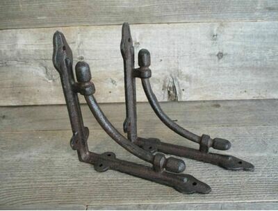 SMALL CAST IRON BRACKETS 4 3/8 SMALL CAST IRON BRACKETS 4 3/8