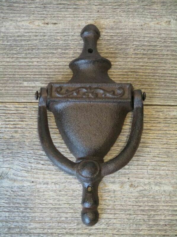 CAST IRON CLASSIC DOOR KNOCKER