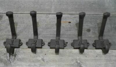 CAST IRON NUMBERS HOOKS SET 1 TO 5 CAST IRON NUMBERS HOOKS SET 1 TO 5