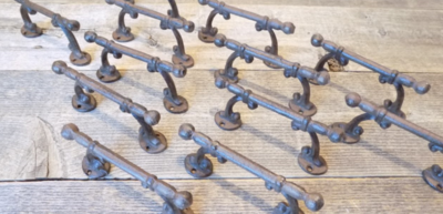 CAST IRON ORNATE CABINET/DRAWER/DOOR PULLS CAST IRON ORNATE CABINET/DRAWER/DOOR PULLS