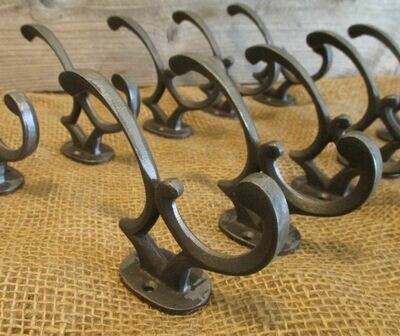 IRON EDWARDIAN DOUBLE COAT HOOK IRON EDWARDIAN DOUBLE COAT HOOK