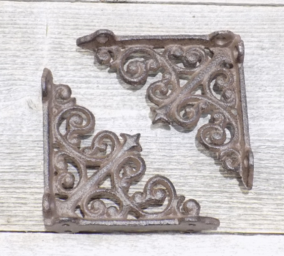CAST IRON ARCHITECTURAL BRACKETS 4 CAST IRON ARCHITECTURAL BRACKETS 4