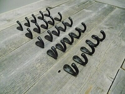 SMALL BLACK IRON CUP HOOKS 2