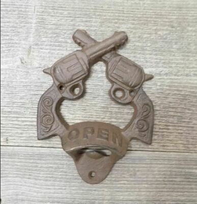CAST IRON CROSSED PISTOLS BOTTLE OPENER CAST IRON CROSSED PISTOLS BOTTLE OPENER