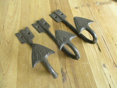 CAST IRON ARROW HOOK CAST IRON ARROW HOOK