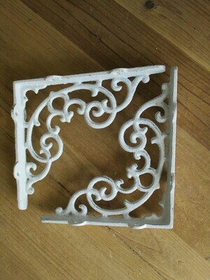 Cast Iron Shelf Brackets White 6.5 Cast Iron Shelf Brackets White 6.5