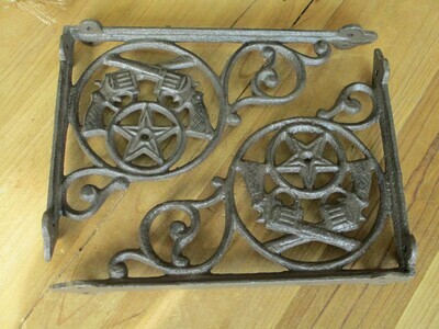 CAST IRON RUSTIC CROSSED PISTOLS SHELF BRACKETS CAST IRON RUSTIC CROSSED PISTOLS SHELF BRACKETS