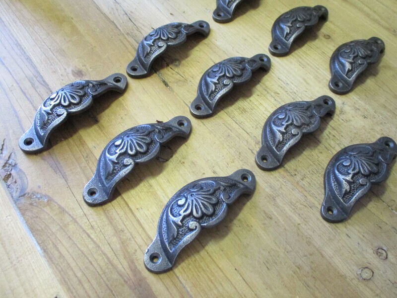 Iron Cup Drawer Pull, 3 3/4" Wide