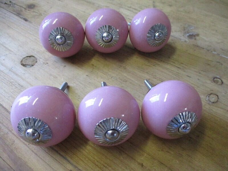 CERAMIC ROUND PINK DRAWER KNOB / PULL