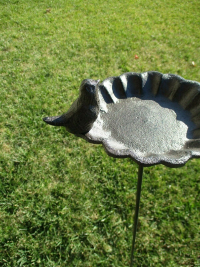 CAST IRON BIRD FEEDER, 5 CAST IRON BIRD FEEDER, 5" WIDE
