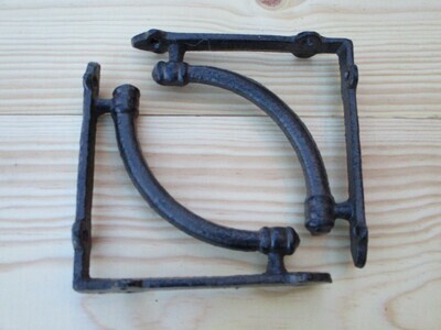 SMALL CAST IRON BRACKETS 5 1/2 SMALL CAST IRON BRACKETS 5 1/2