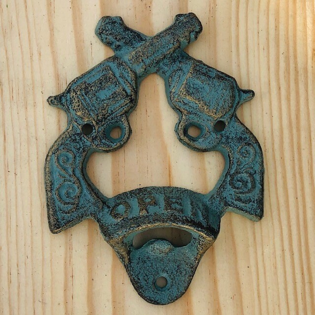 CAST IRON ANTIQUE GREEN CROSSED PISTOLS BOTTLE OPENER