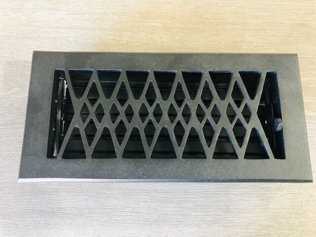 4 4" X 10" VENT REGISTER COVER / OVERALL 11/1/2 "X 5 1/2" /ARROW DESIGN